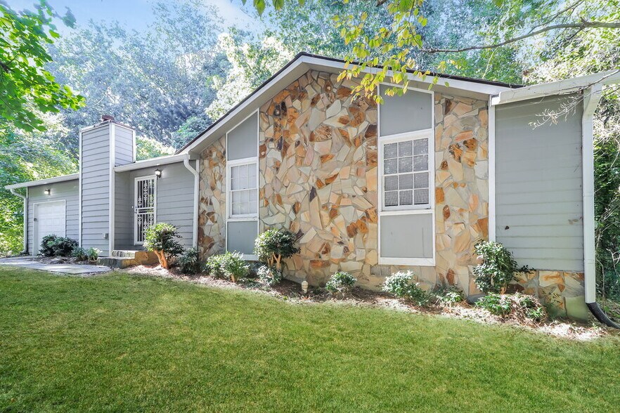 Primary Photo - 3797 Kathryn Dr SW
