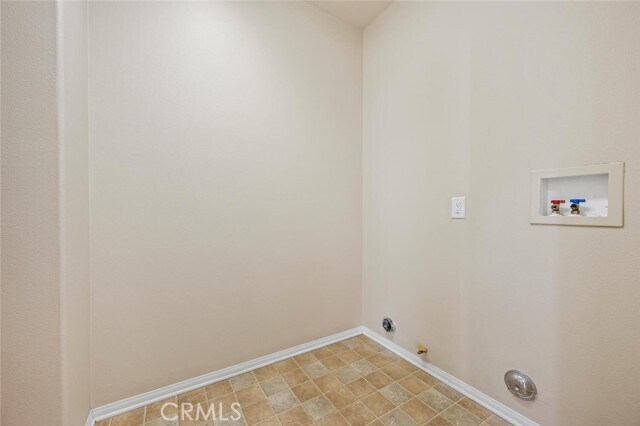 Building Photo - 28365 Little Lake Ct
