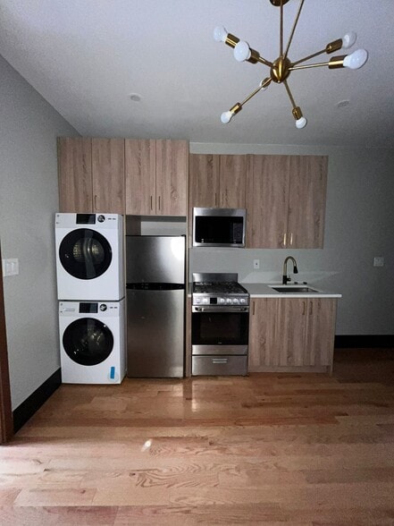 Building Photo - 21 Reed St