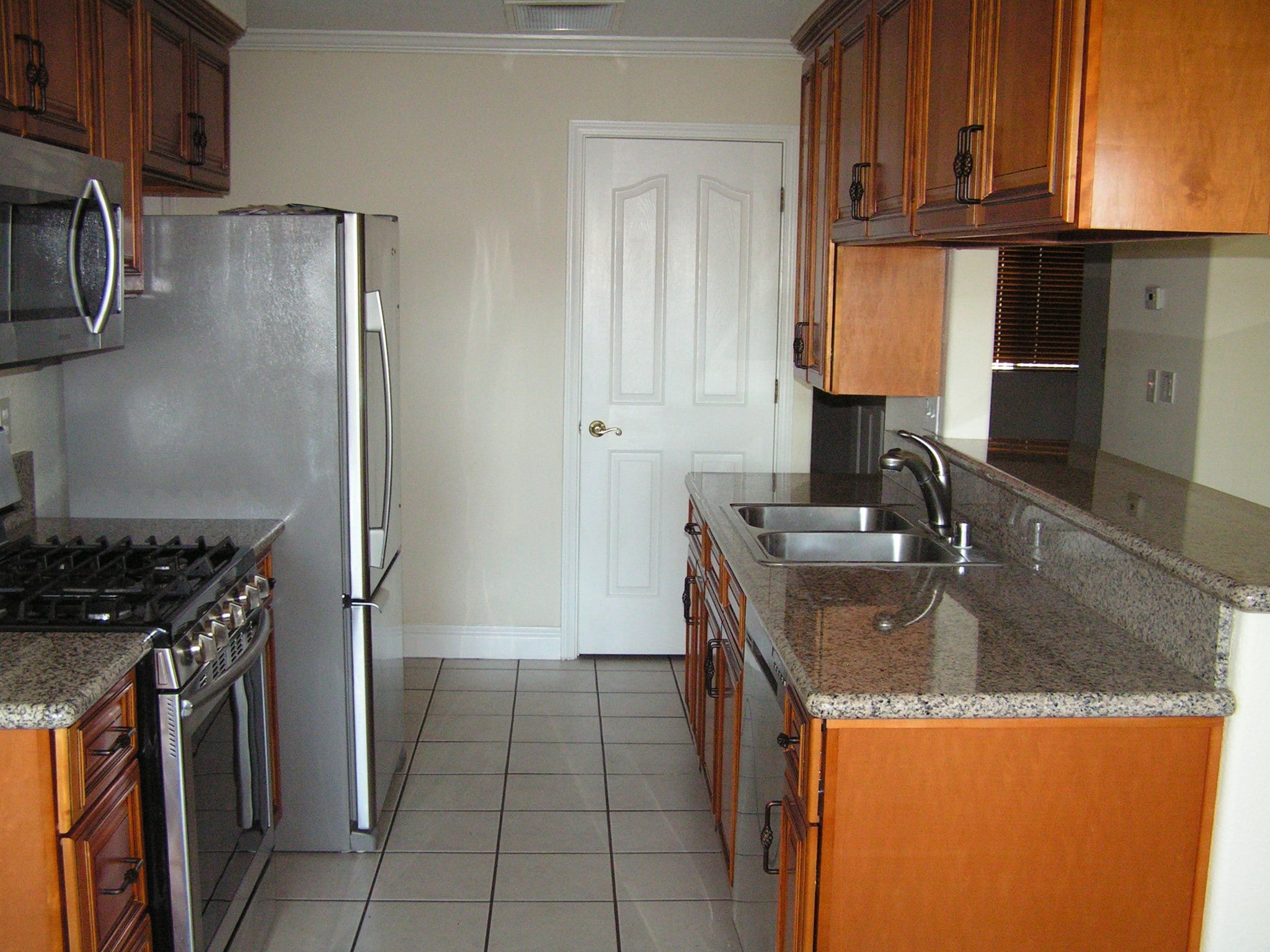 Building Photo - 2732 Wilson Ave