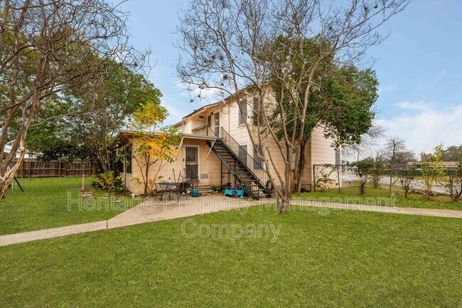 Building Photo - 231 Alexander Hamilton Dr