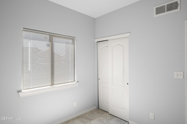 Building Photo - 14368 Chris Zingo Ln