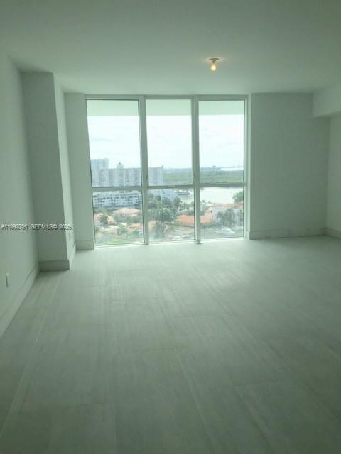 Building Photo - 400 Sunny Isles Blvd