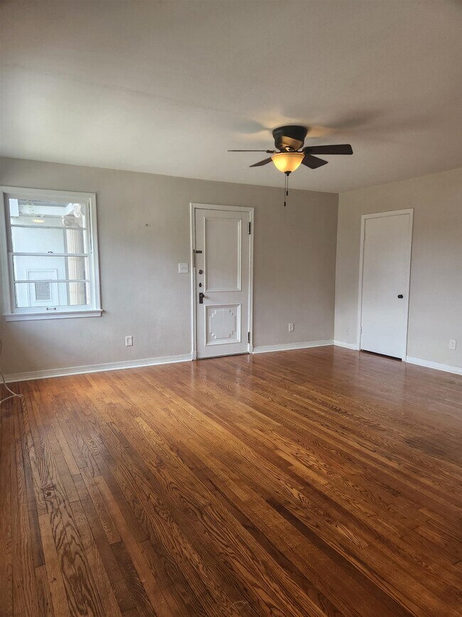 Building Photo - 55 Riberia St