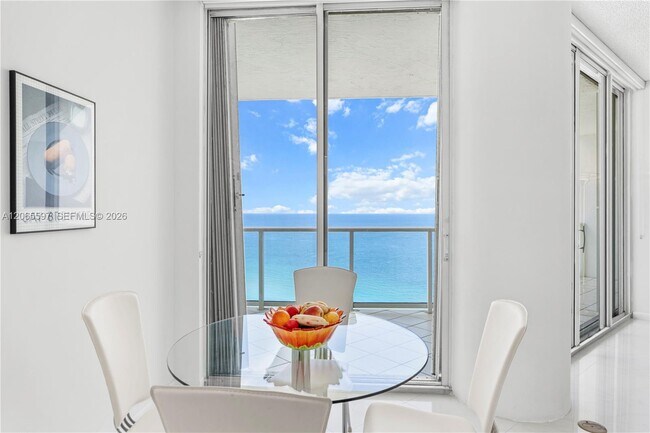 Building Photo - 16485 Collins Ave