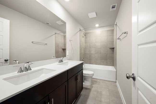 Building Photo - 18733 Timber Gln Dr