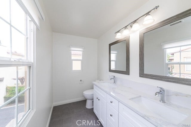 Building Photo - 72 Chantilly