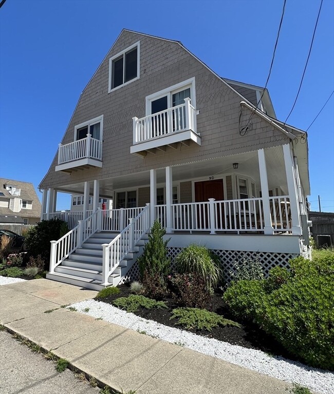 Primary Photo - 92 Manomet Ave