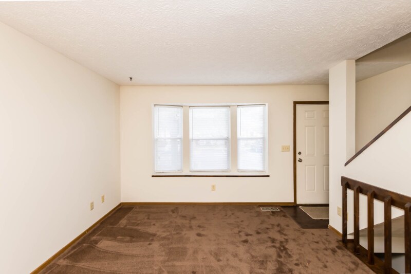 Building Photo - 818 Annagladys Dr