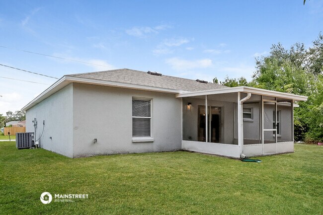 Building Photo - 649 Parakeet Ct