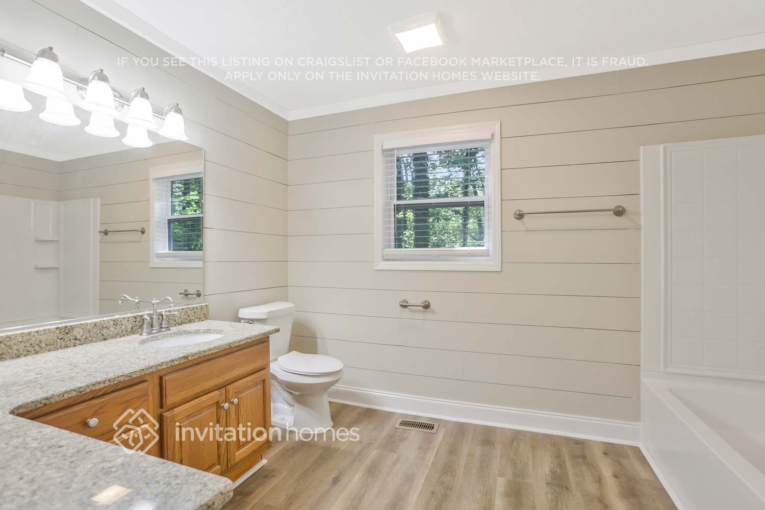 Building Photo - 5304 Valleyview Dr