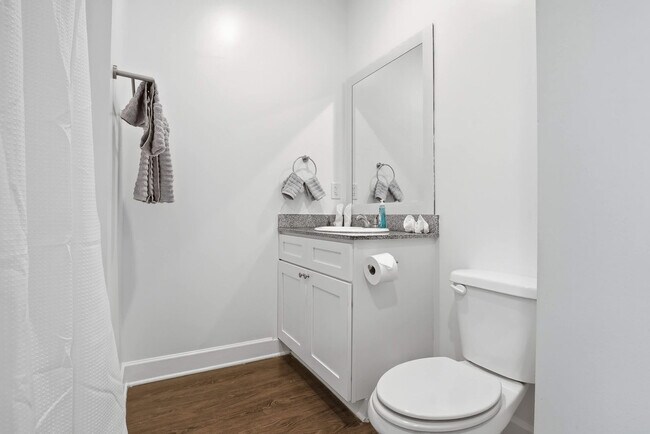 Building Photo - 205 Tiliwa Ct