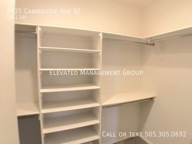 Building Photo - 2835 Cambridge Avenue NE