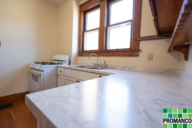 Building Photo - Southern Style Charming 3-Bedroom Farmhouse