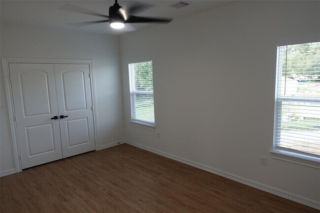 Building Photo - 9602 Champion Heavens Dr