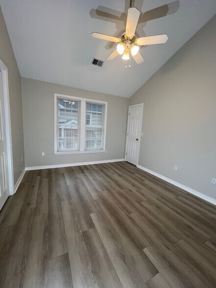 Building Photo - 134 Tyson Commons Ln