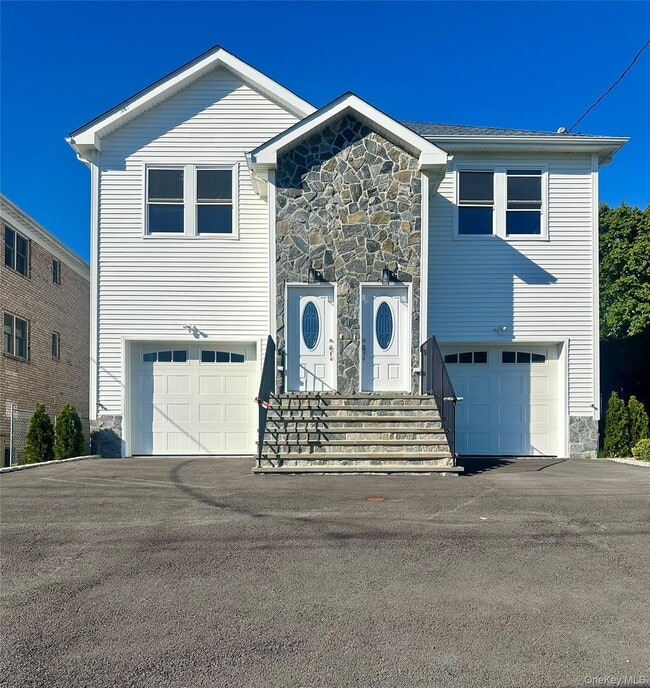Building Photo - 219 Mile Square Rd