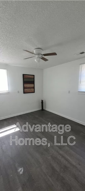 Building Photo - 720-726 N 70th St