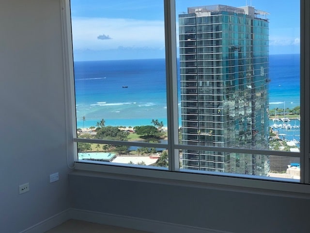 Building Photo - A Piece of Heaven on Kapiolani Boulevard -...