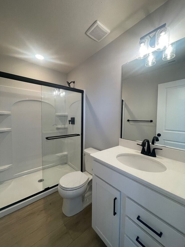 Building Photo - Townhome For Rent Papillion