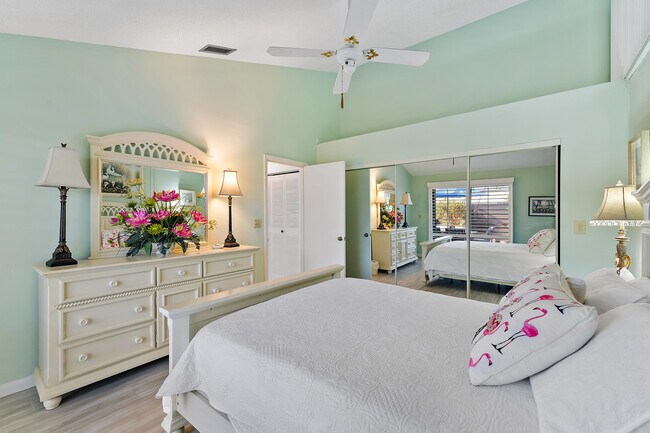 Building Photo - 1801 S US Hwy 1