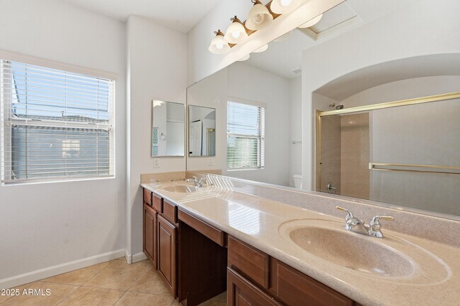 Building Photo - 18560 E Strawberry Dr