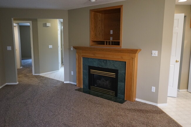 Building Photo - 9404 NE 26th Ct