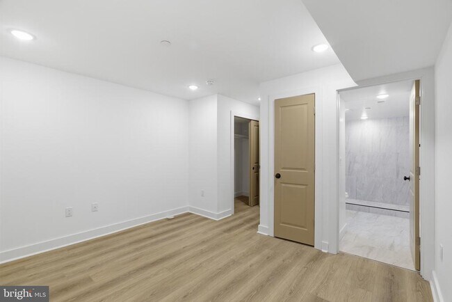Building Photo - 2532 N 11th St