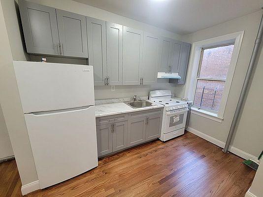 Building Photo - 2 bedroom in BRONX NY 10466