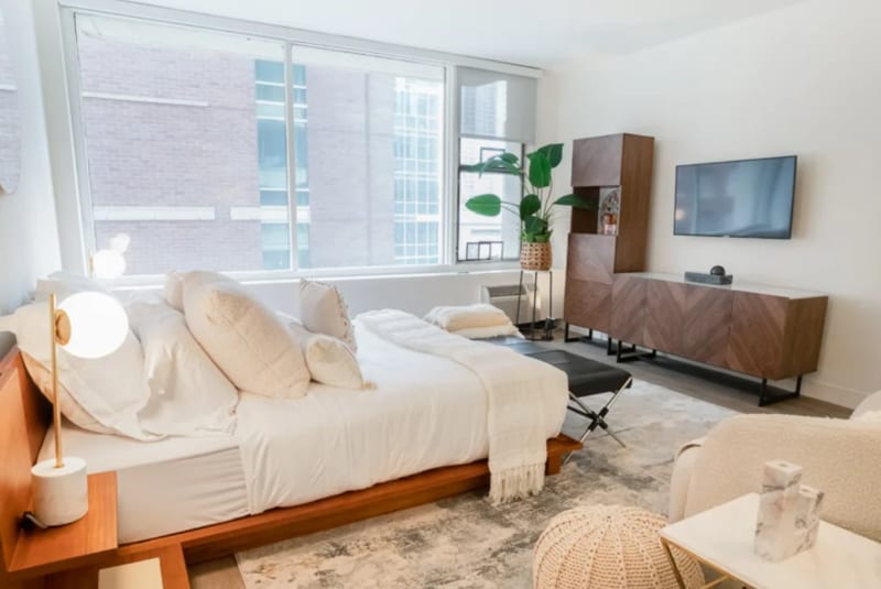 Building Photo - 19 E Chestnut St