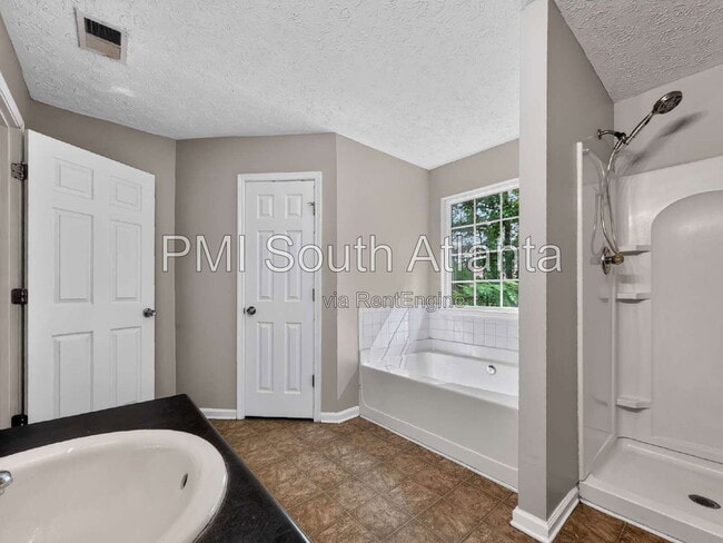 Building Photo - 5722 Shoals Pl Trail