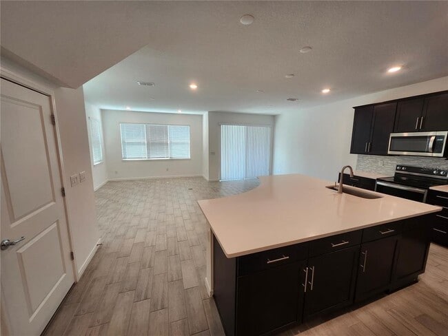 Building Photo - 11292 Beach Walk Wy NE