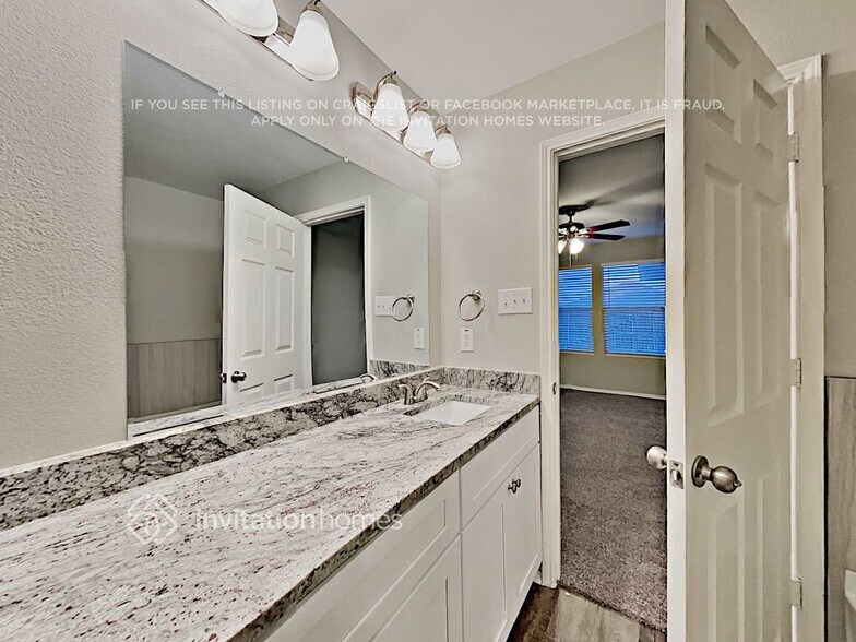 Building Photo - 112 Abelia Dr