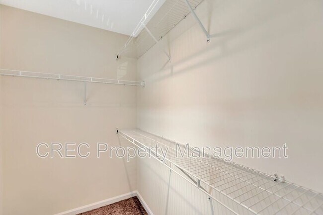 Building Photo - 140 Buchanan Cir