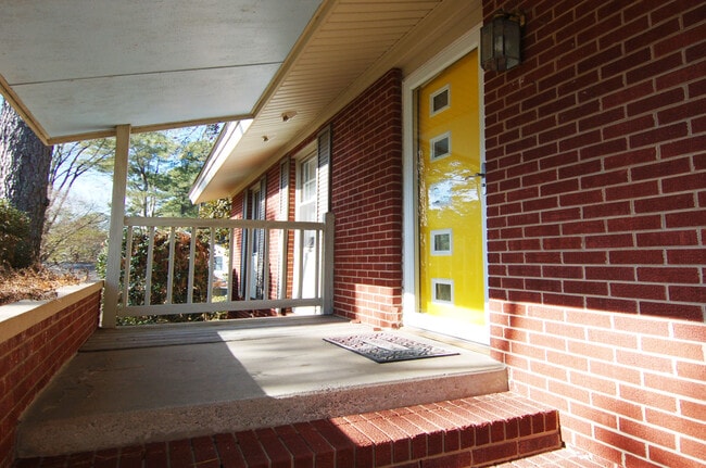 Building Photo - 3407 Coleridge Dr