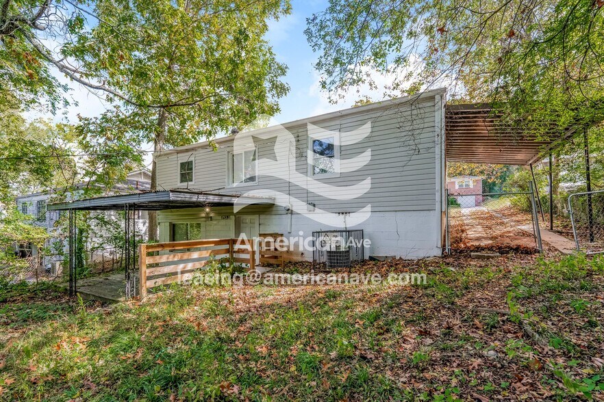 Building Photo - 8228 10th Ave S