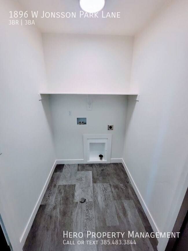 Building Photo - Gorgeous Lehi Townhomes!!!