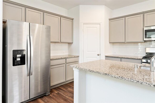 Building Photo - 5349 Archway Dr