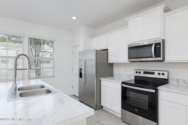 Building Photo - 8378 Retrograde Rd