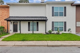 Building Photo - 21 Yz Ave