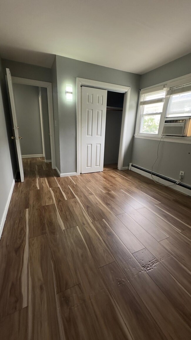 Building Photo - 728 Liberty Ave