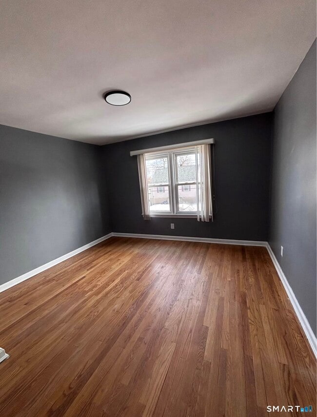 Building Photo - 112 Harrington Ave