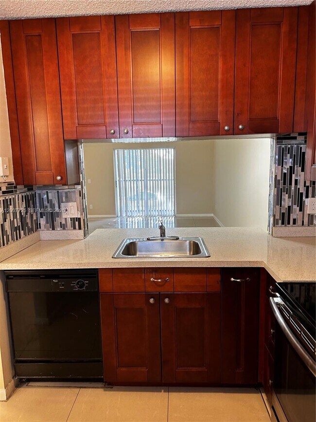 Building Photo - 713 NW 103rd Terrace