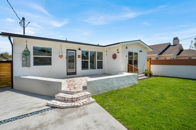 Building Photo - 4812 Laurette St