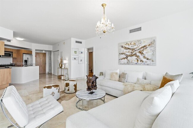 Building Photo - 350 S Miami Ave