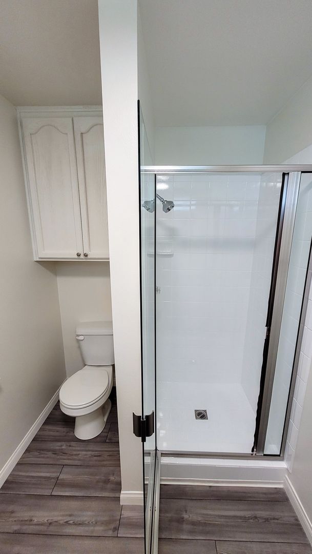 Building Photo - g13427