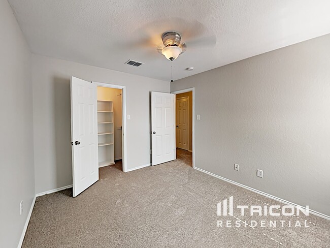 Building Photo - 1249 Artesia Dr