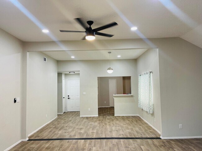 Building Photo - 20814 Park Bridge Dr