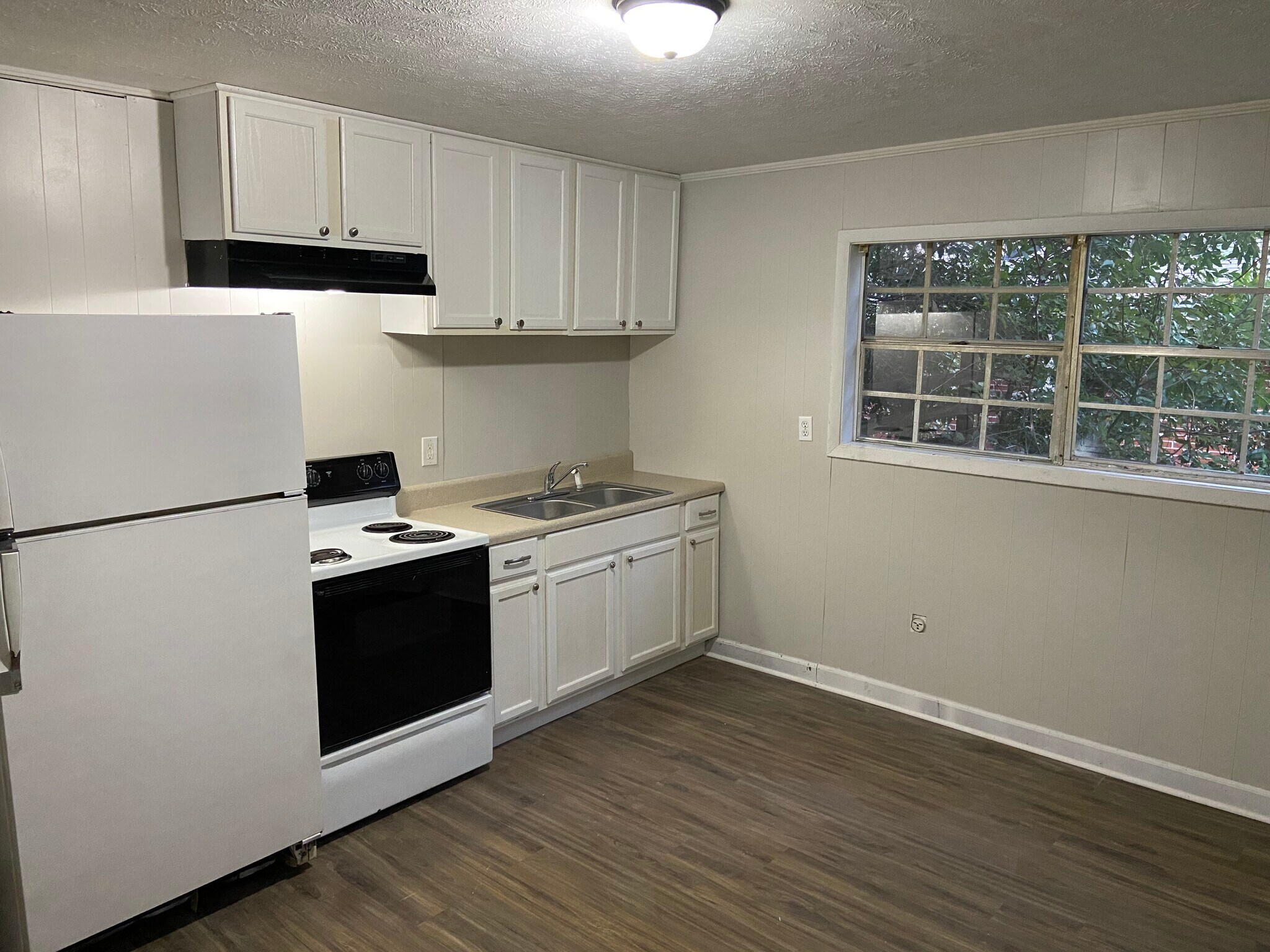 Building Photo - 205 Baltimore Ave