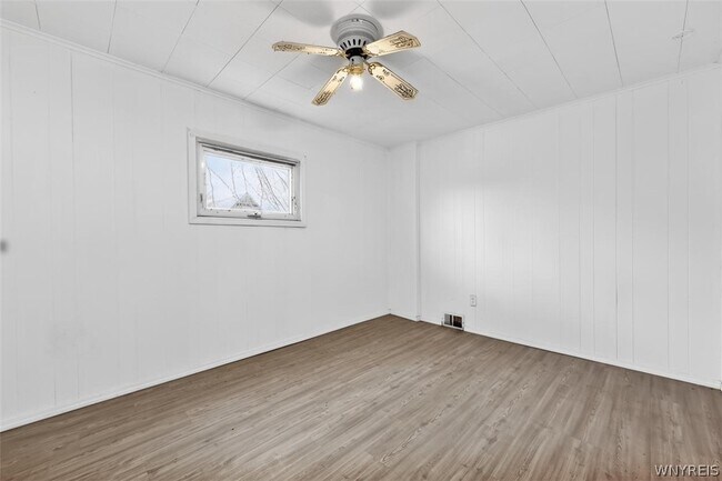 Building Photo - 609 22nd St